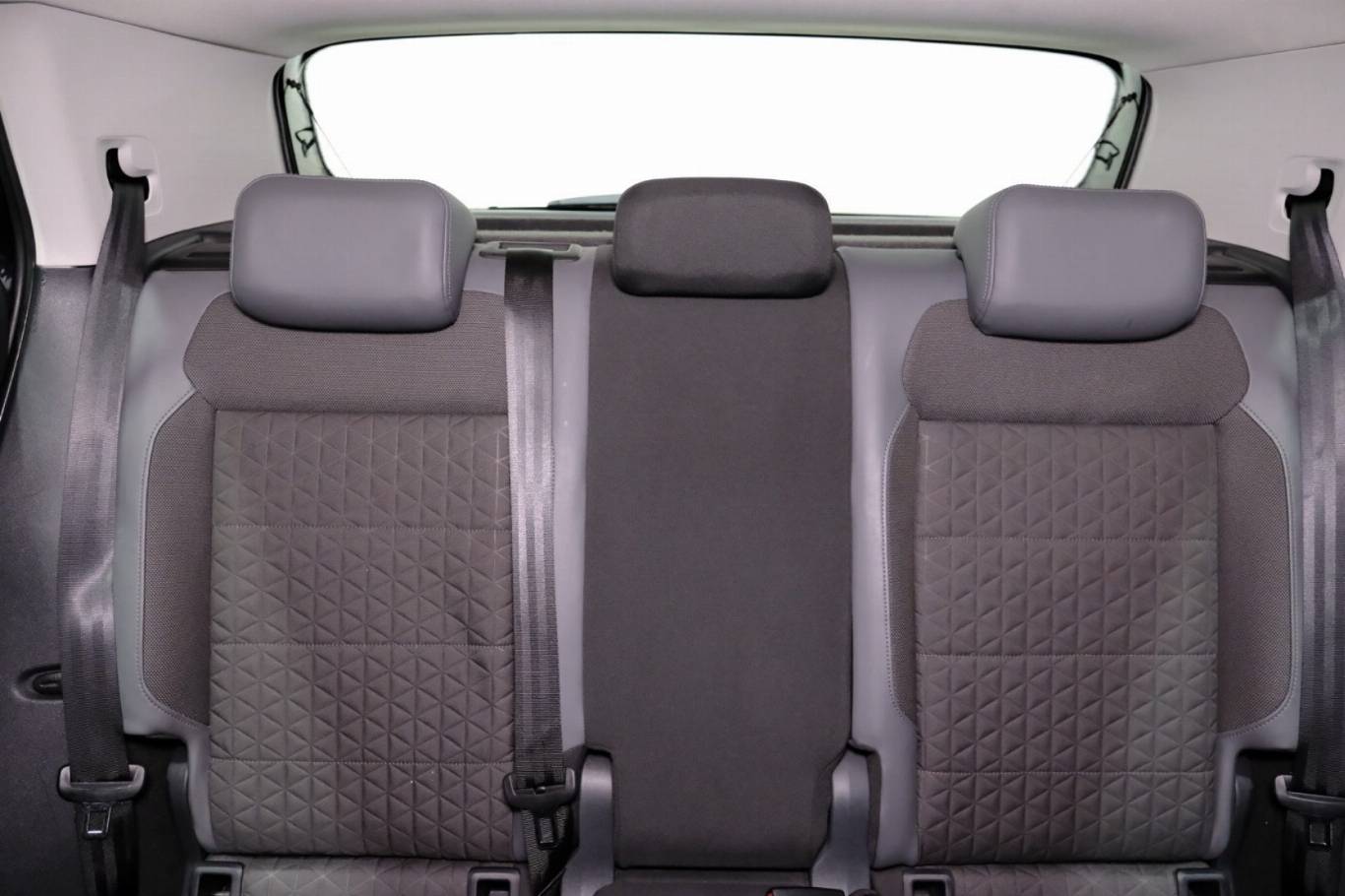 VOLKSWAGEN T-Cross 37