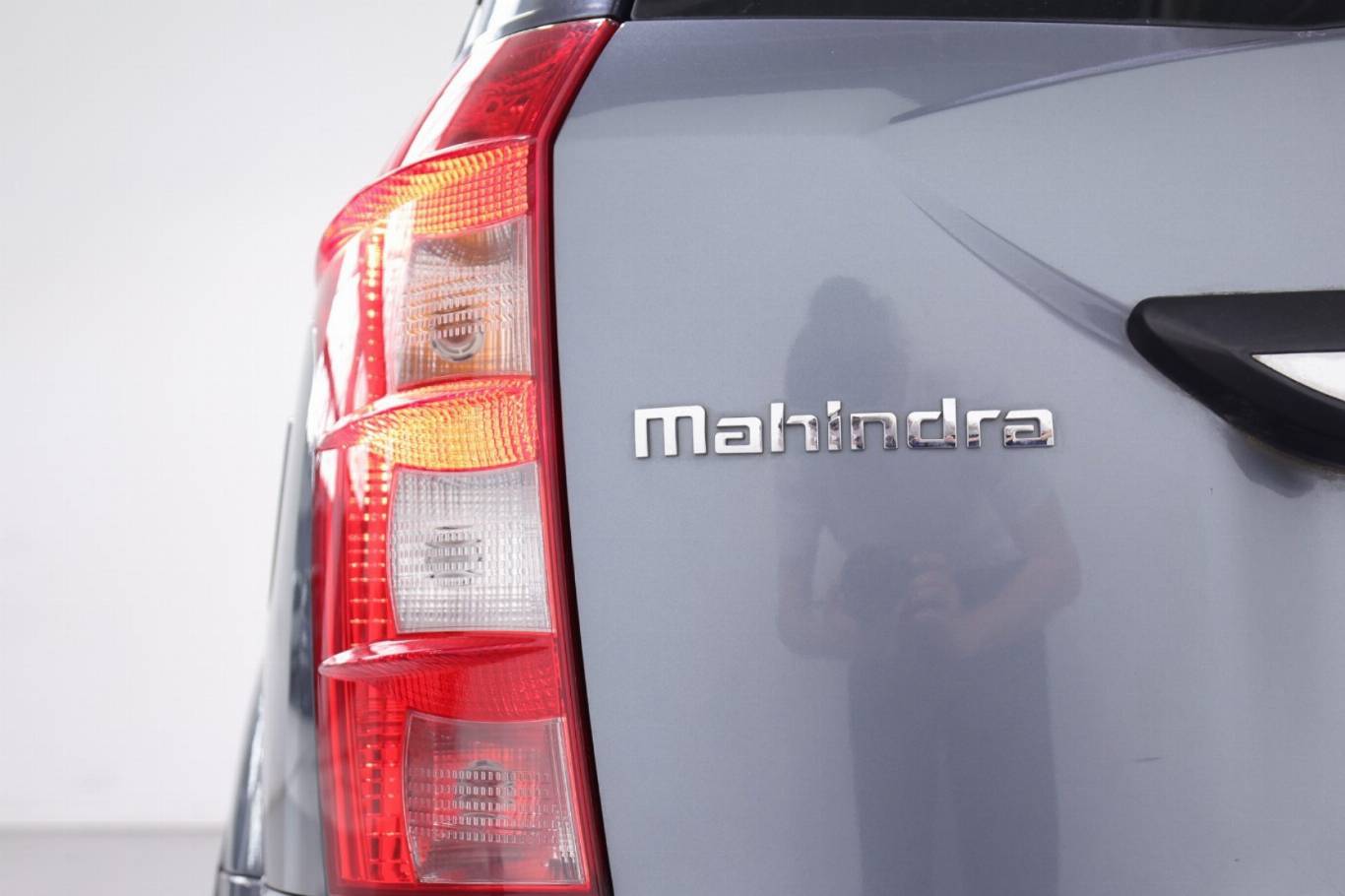 MAHINDRA XUV500 38