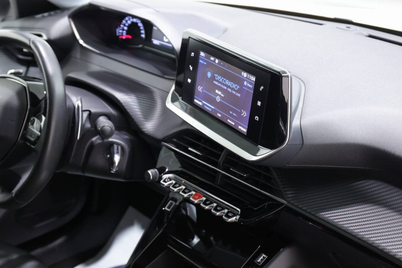 PEUGEOT 208 45
