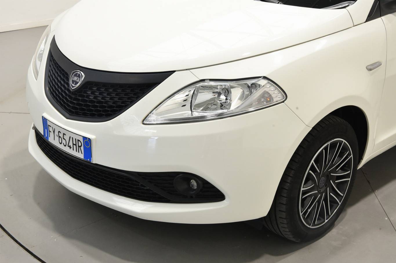 LANCIA Ypsilon 42