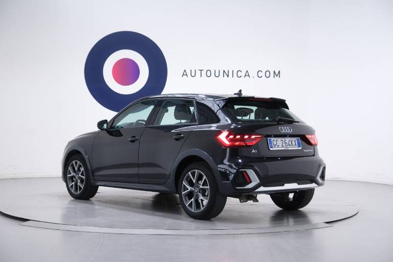 AUDI A1 17
