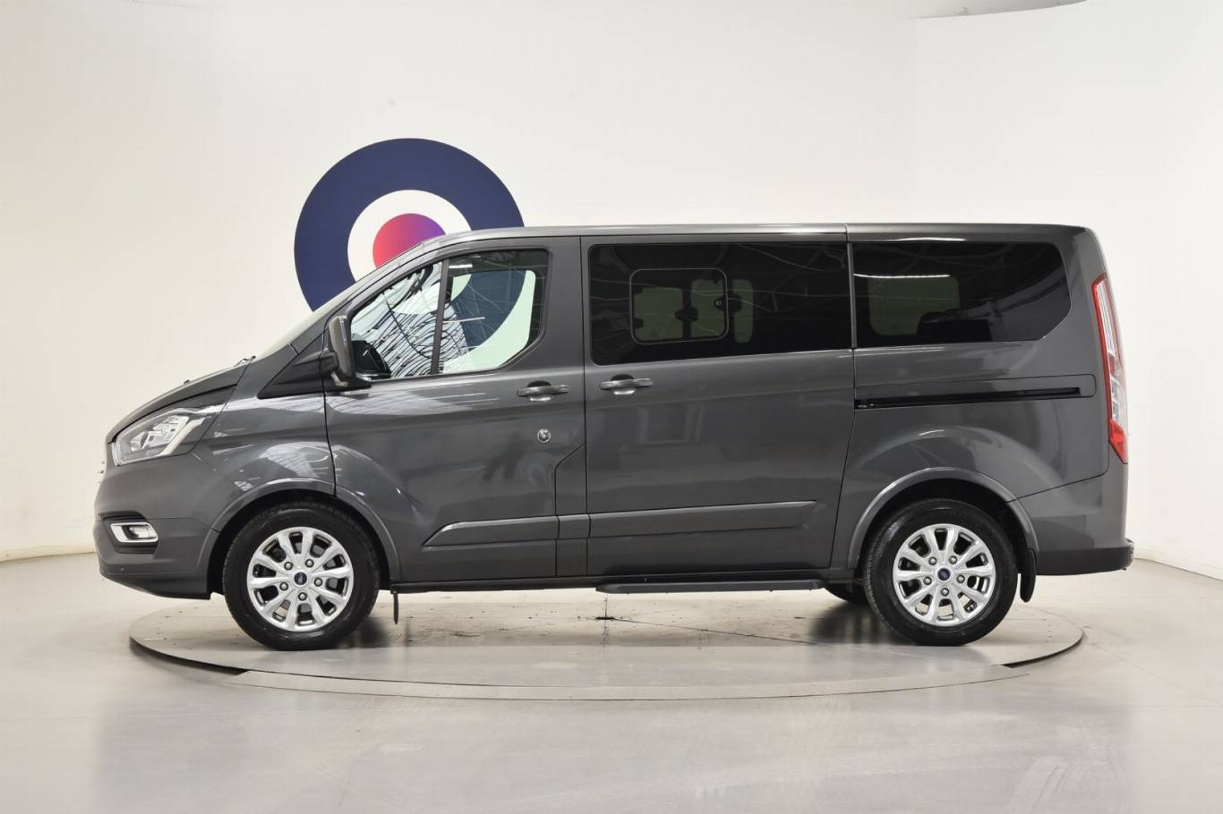 FORD Tourneo Custom 10