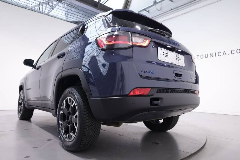 JEEP Compass 47