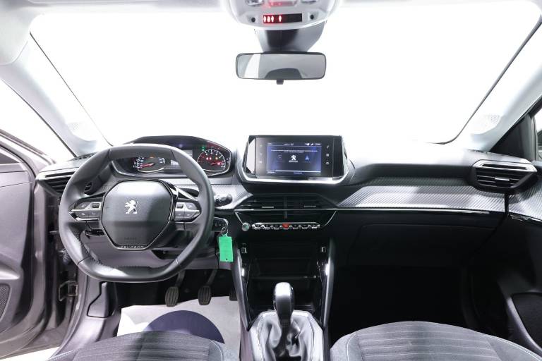 PEUGEOT 208 10