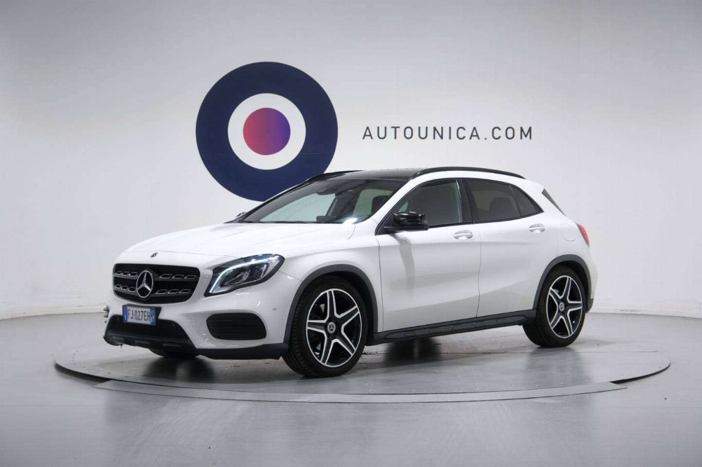 MERCEDES-BENZ GLA 220