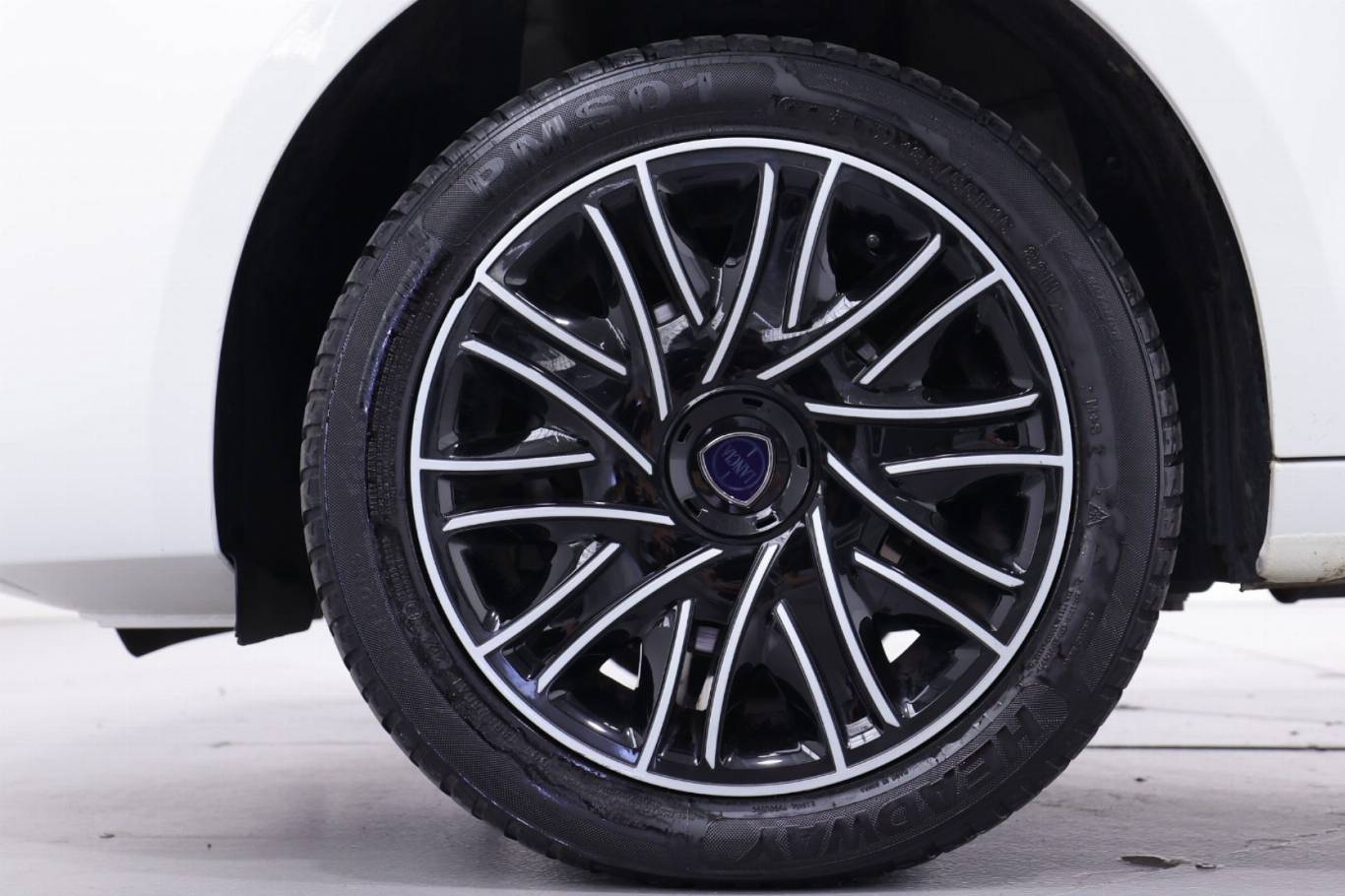 LANCIA Ypsilon 15
