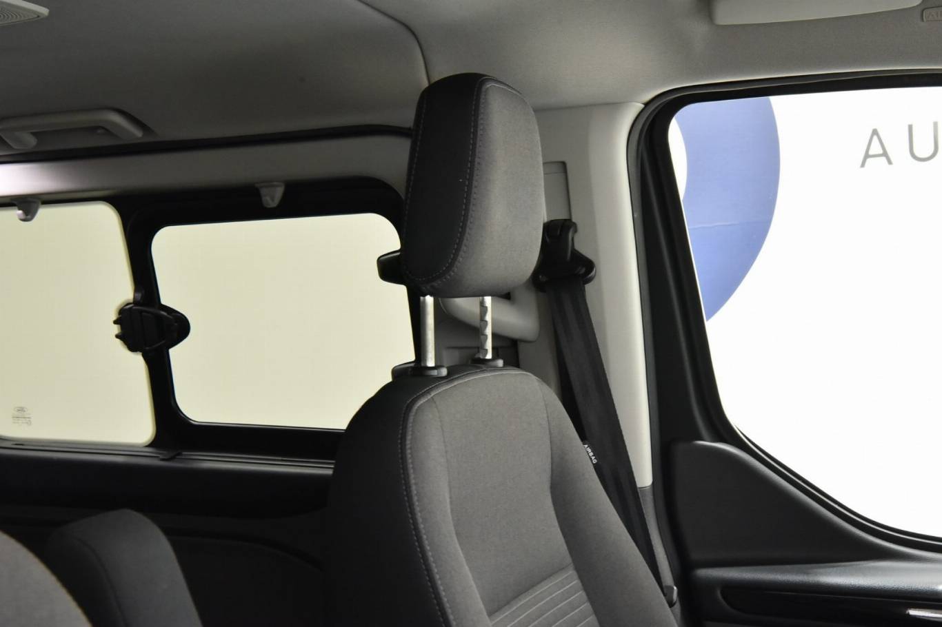 FORD Tourneo Custom 29