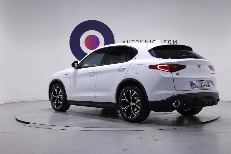 ALFA ROMEO Stelvio 17