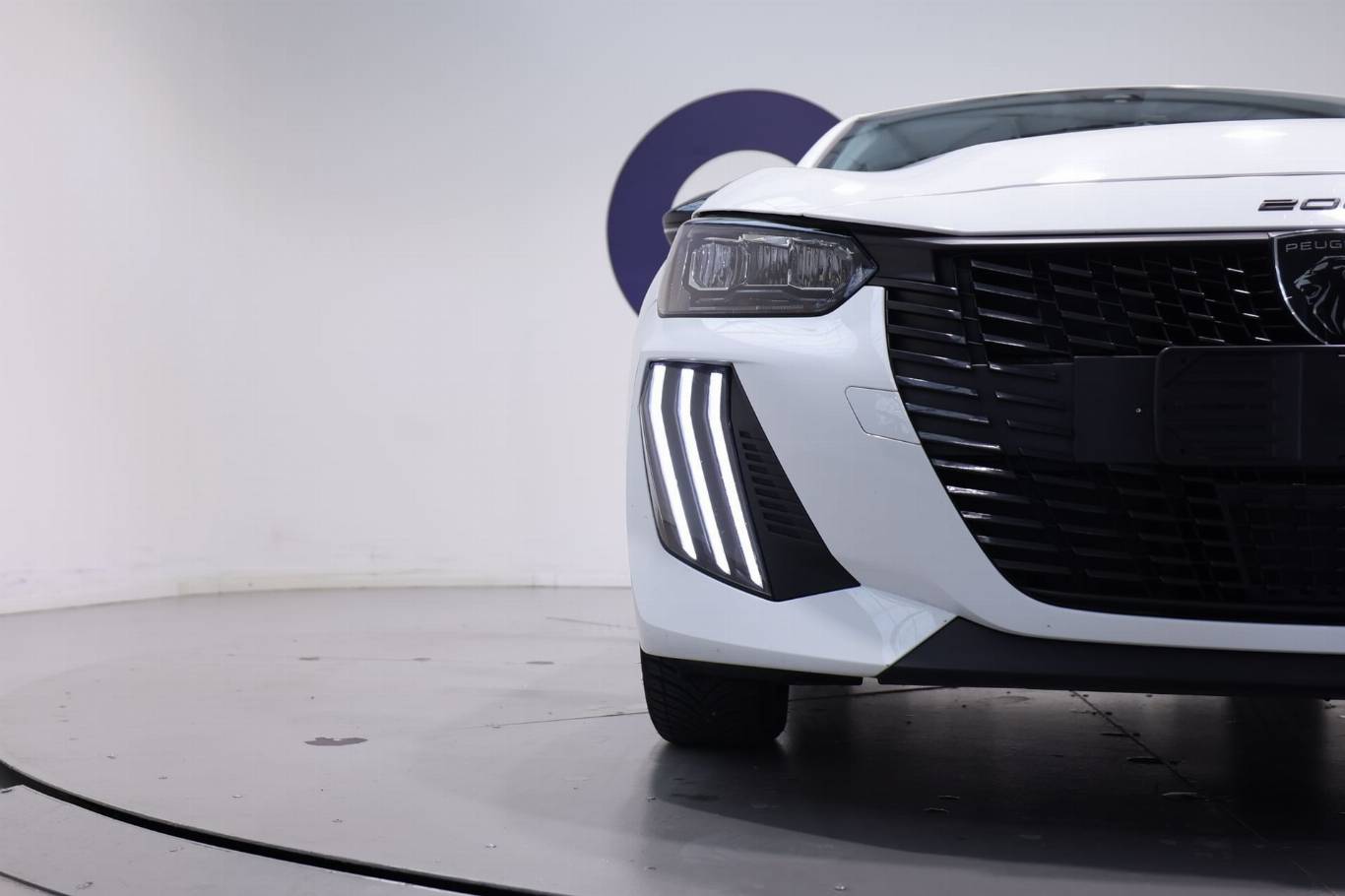 PEUGEOT 208 39