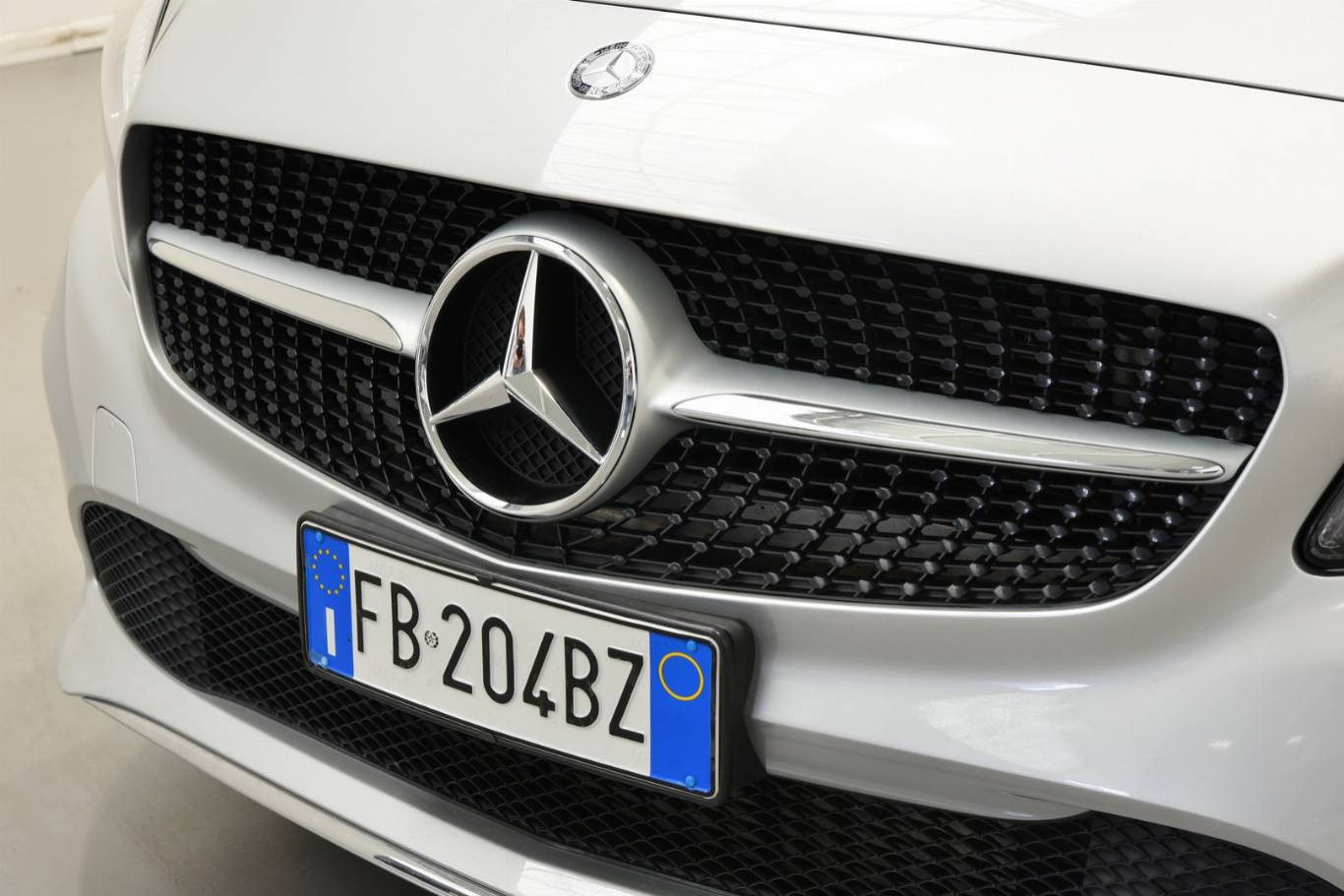 MERCEDES-BENZ A 180 64