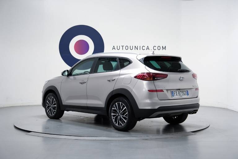 HYUNDAI Tucson 18