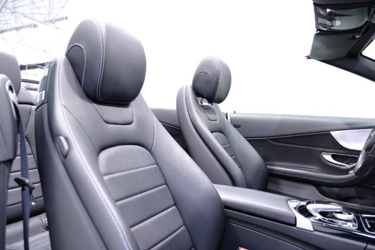 MERCEDES-BENZ C 220 61