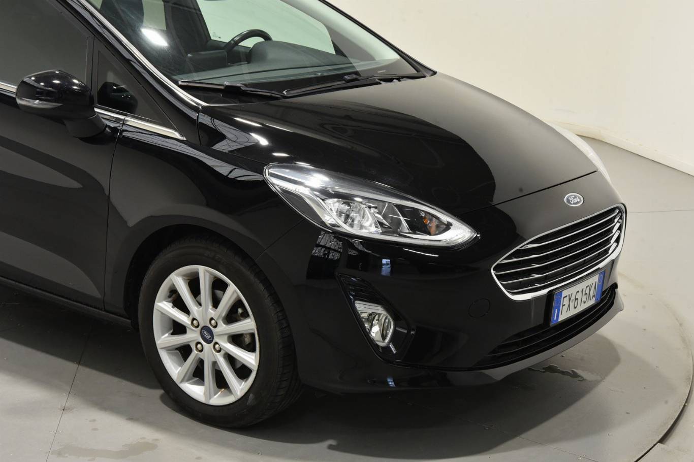 FORD Fiesta 14