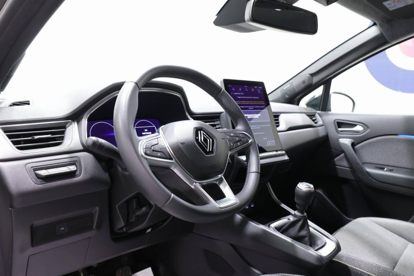 RENAULT Captur 5