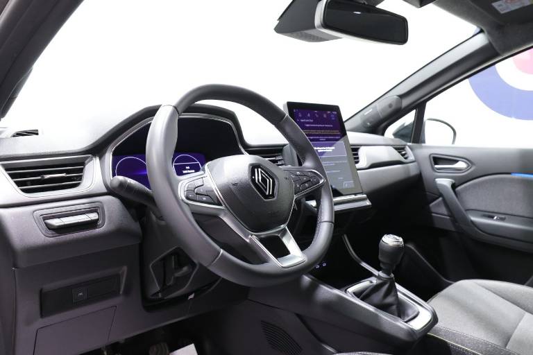 RENAULT Captur 5