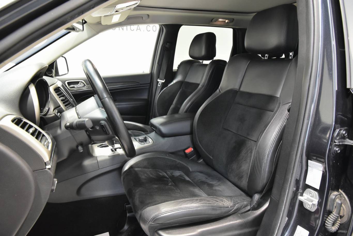 JEEP Grand Cherokee 4