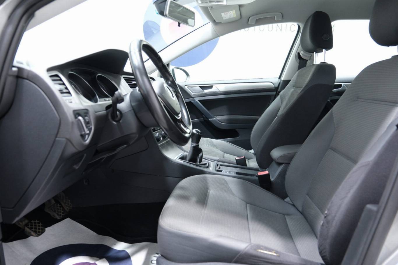 VOLKSWAGEN Golf 20