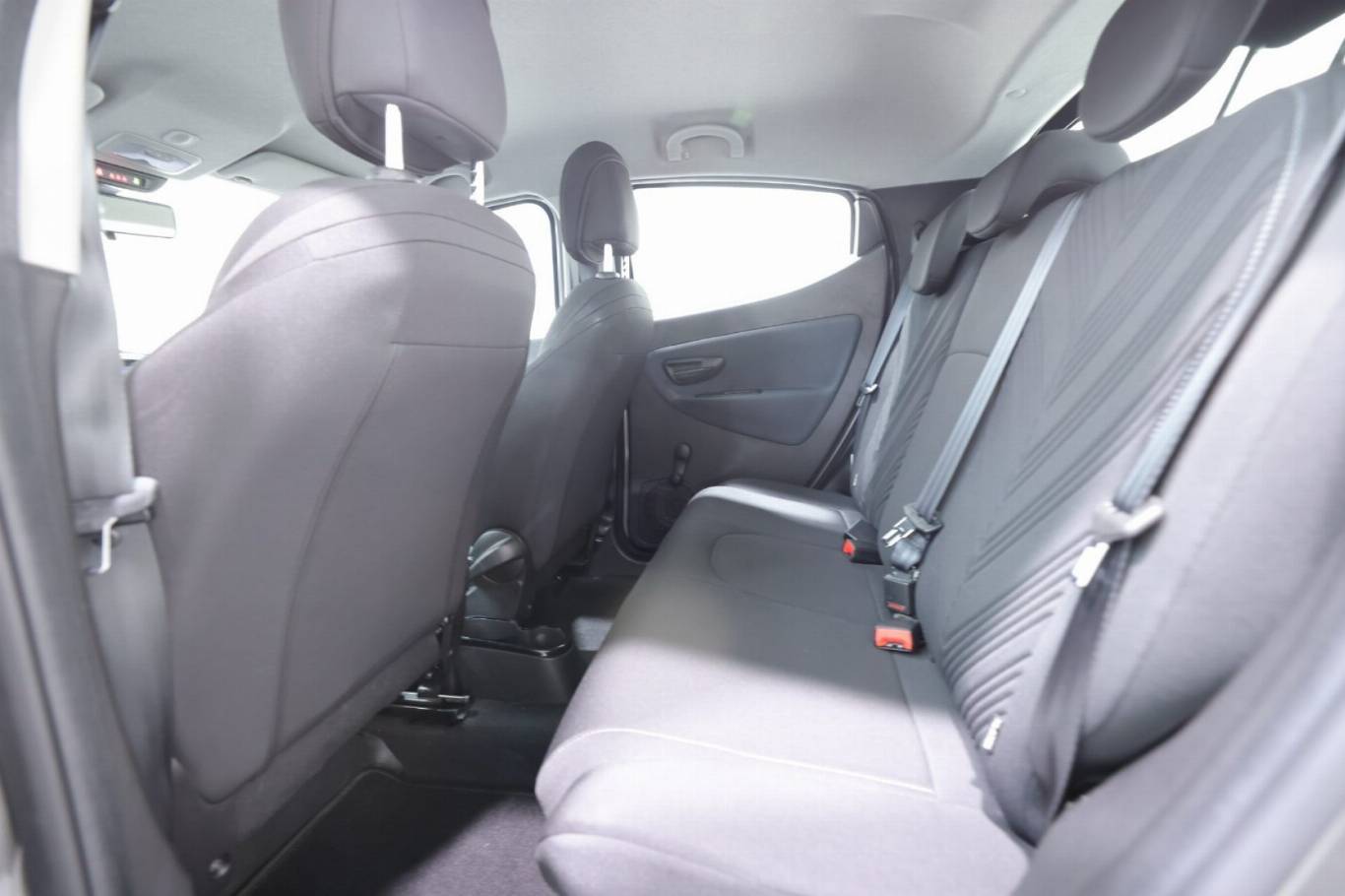 LANCIA Ypsilon 31