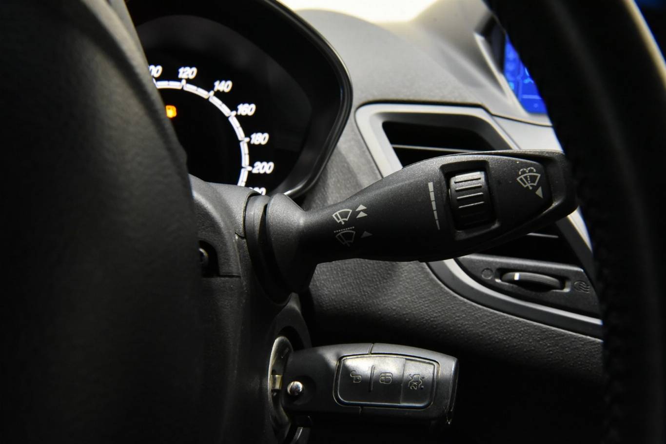 FORD Fiesta 27