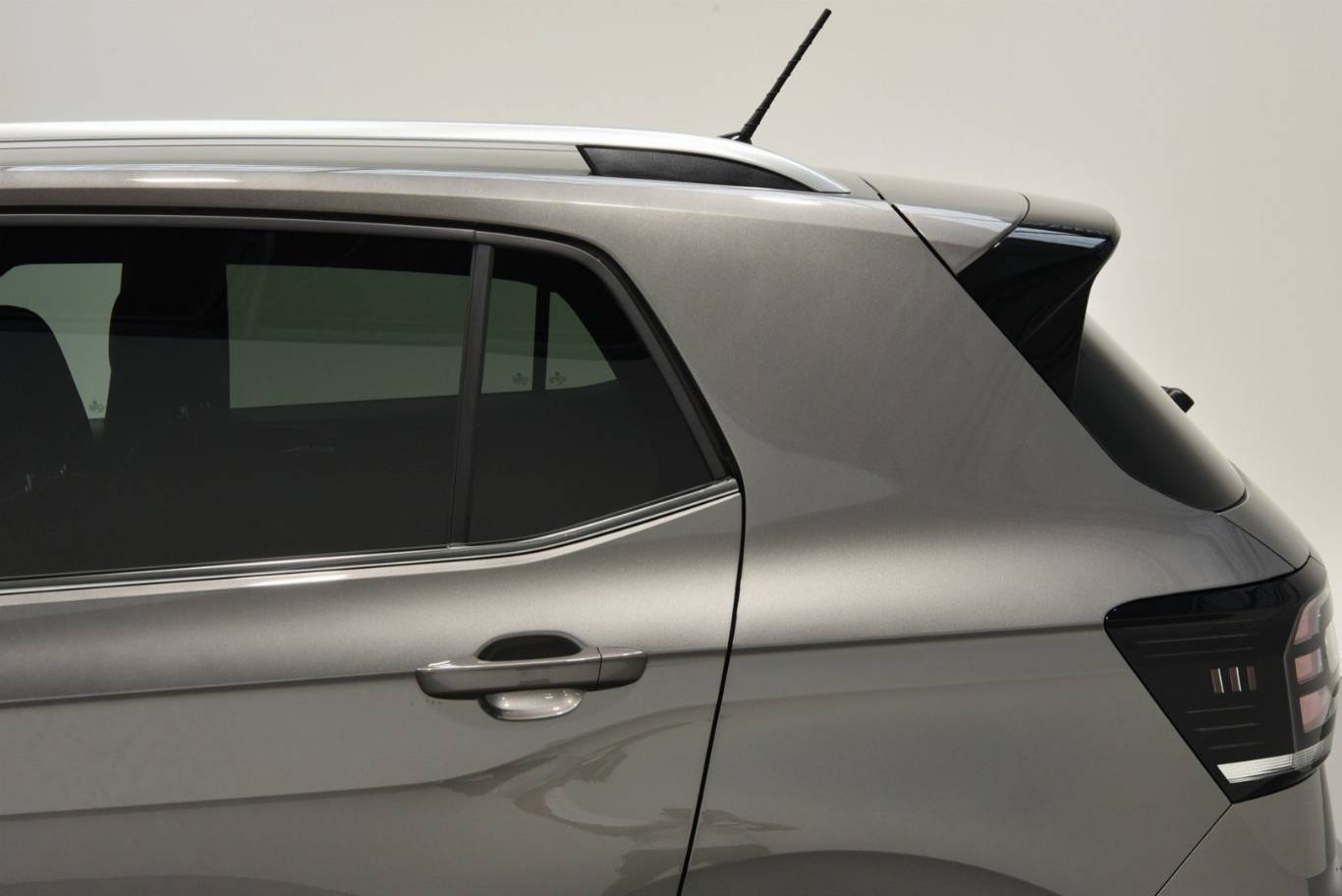 VOLKSWAGEN T-Cross 58