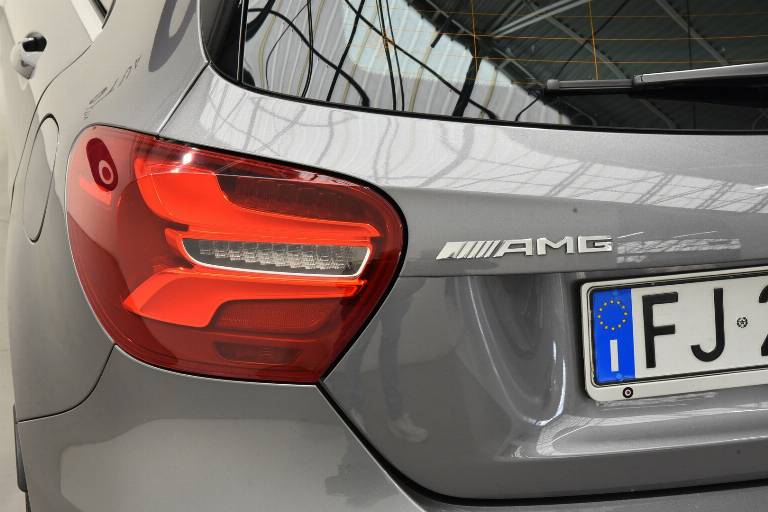 MERCEDES-BENZ A 45 AMG 36