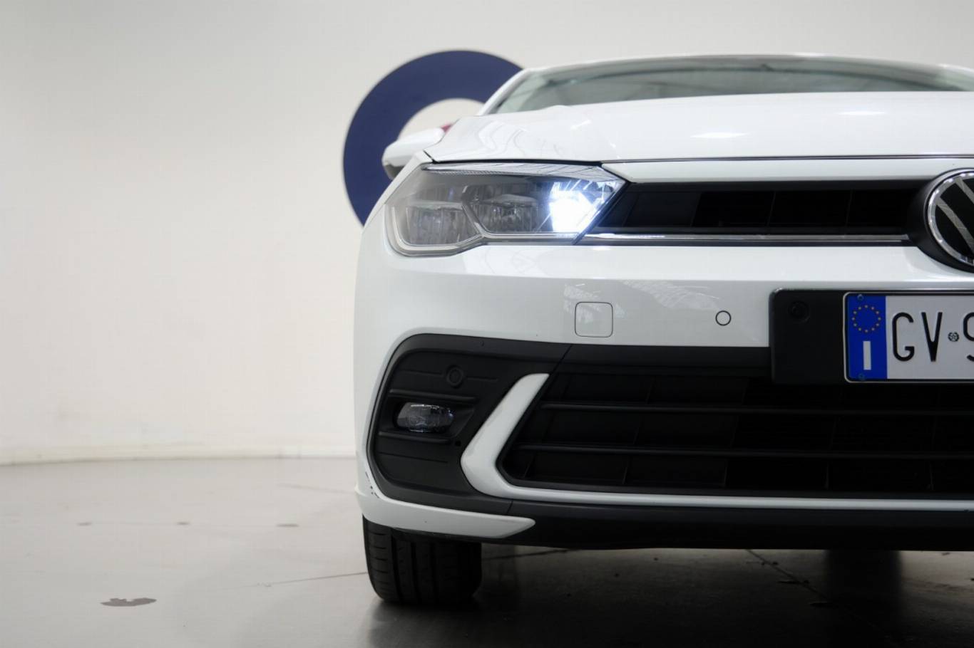 VOLKSWAGEN Polo 45