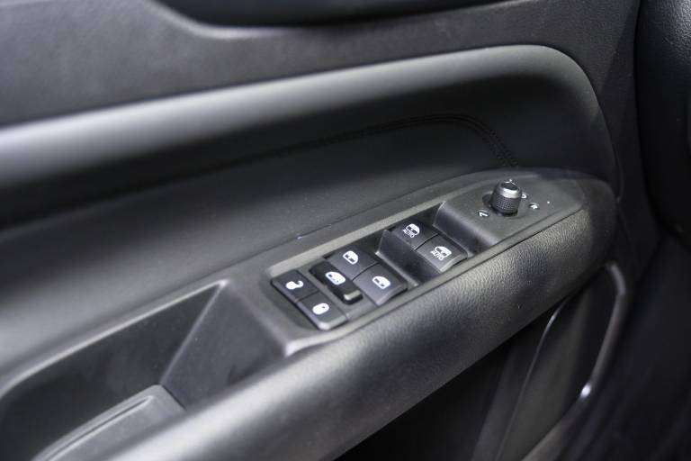 JEEP Compass 39