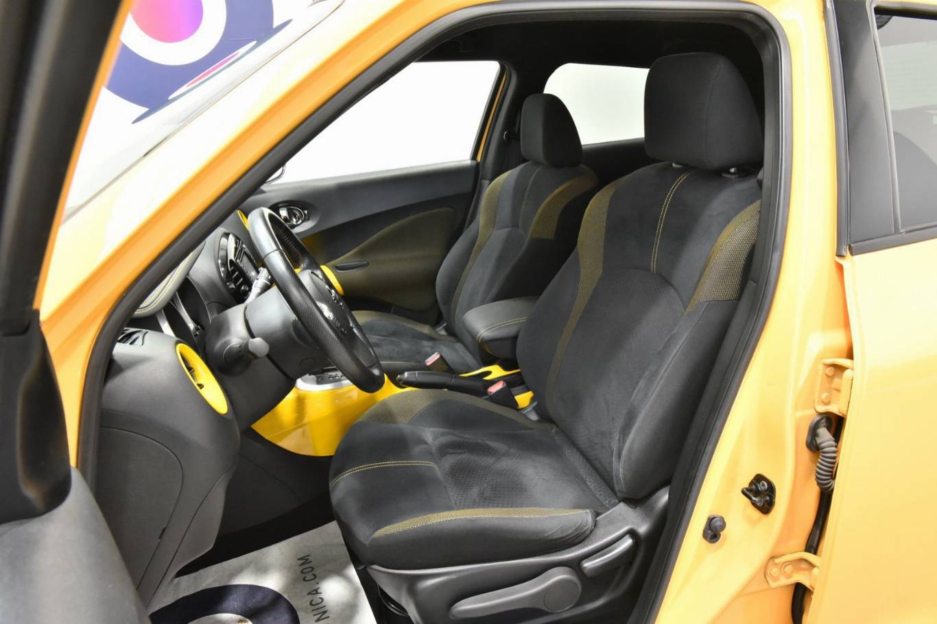 NISSAN Juke 48
