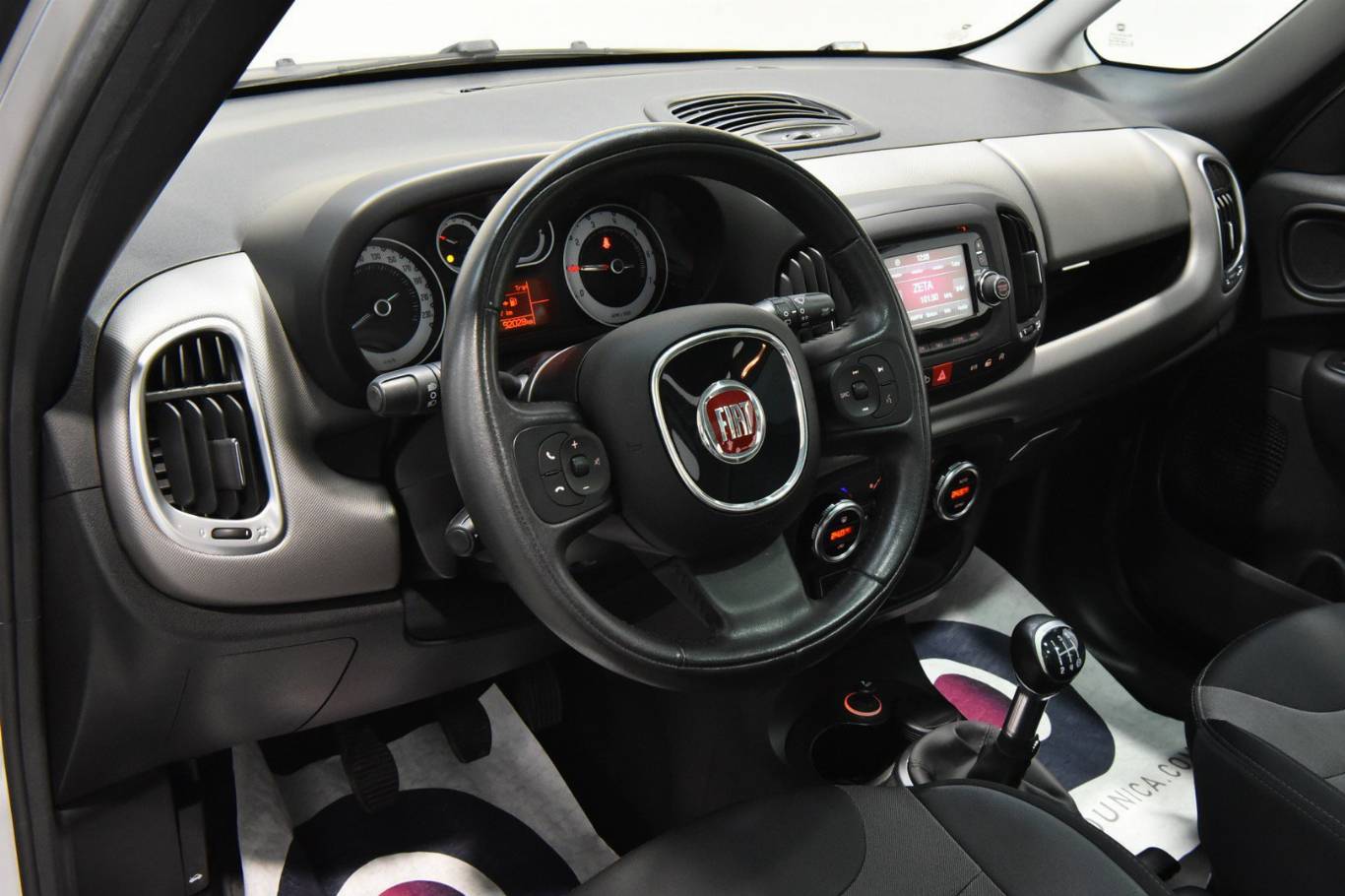 FIAT 500L 3