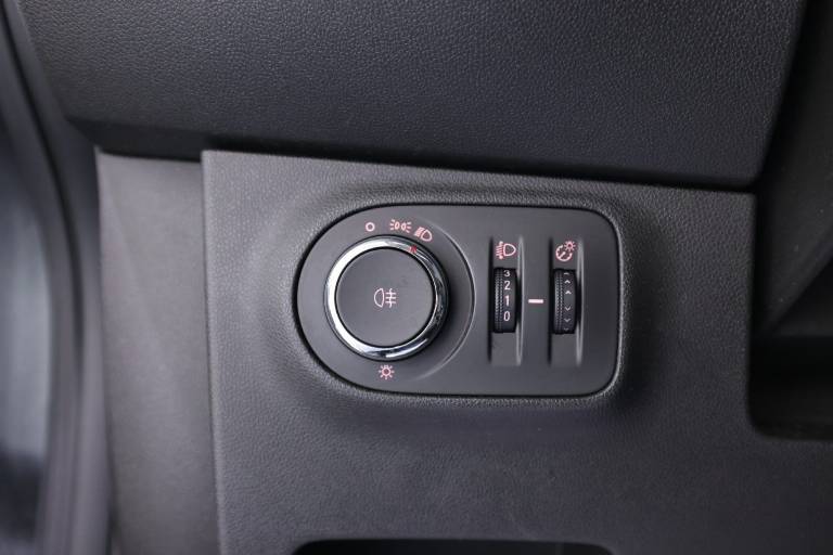 OPEL Corsa 23