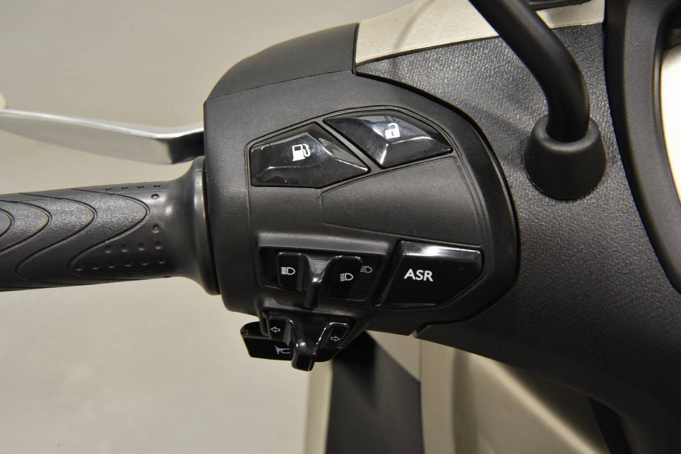 PIAGGIO Beverly 300 i.e. 18