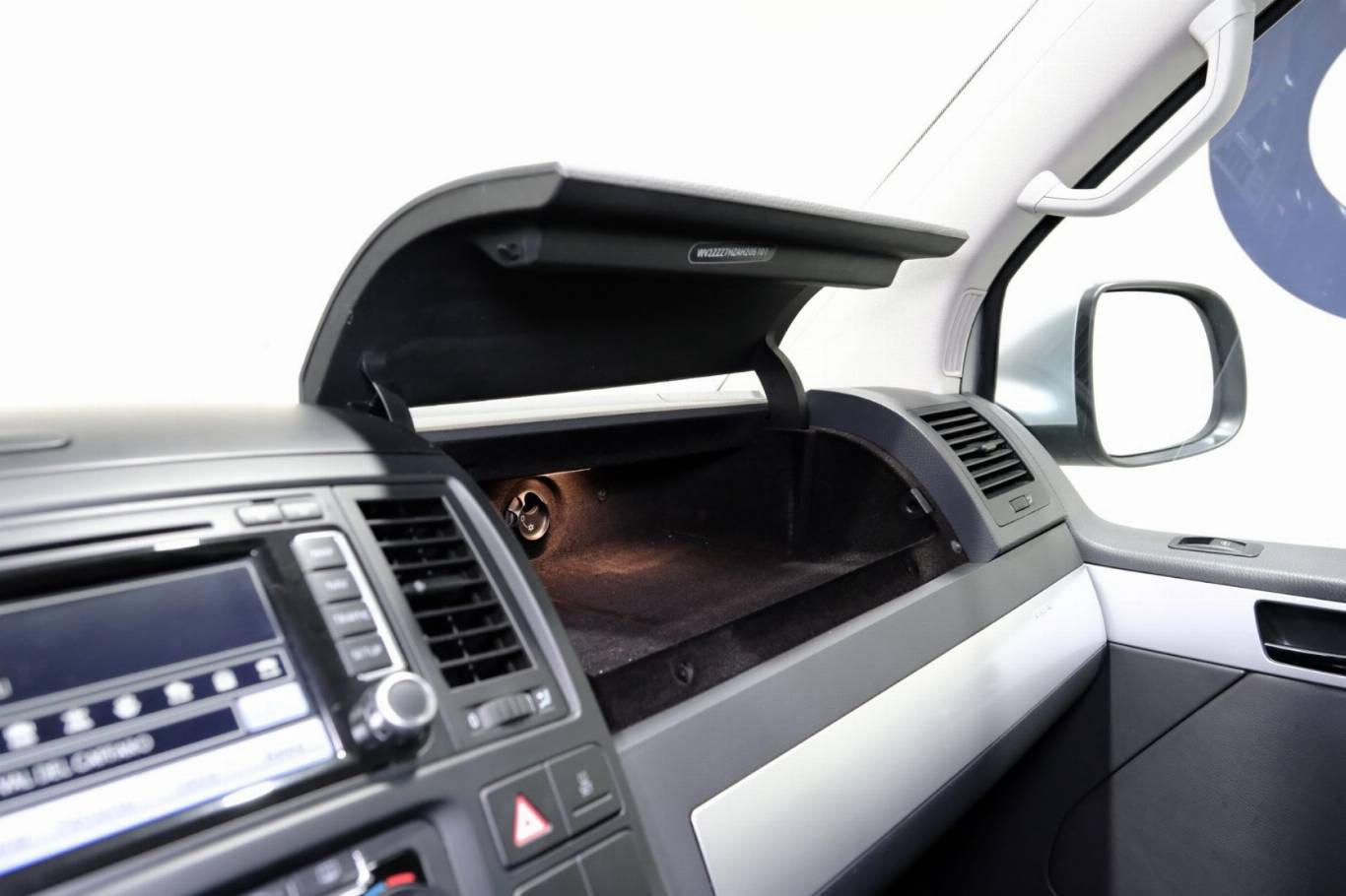 VOLKSWAGEN T5 Multivan 37