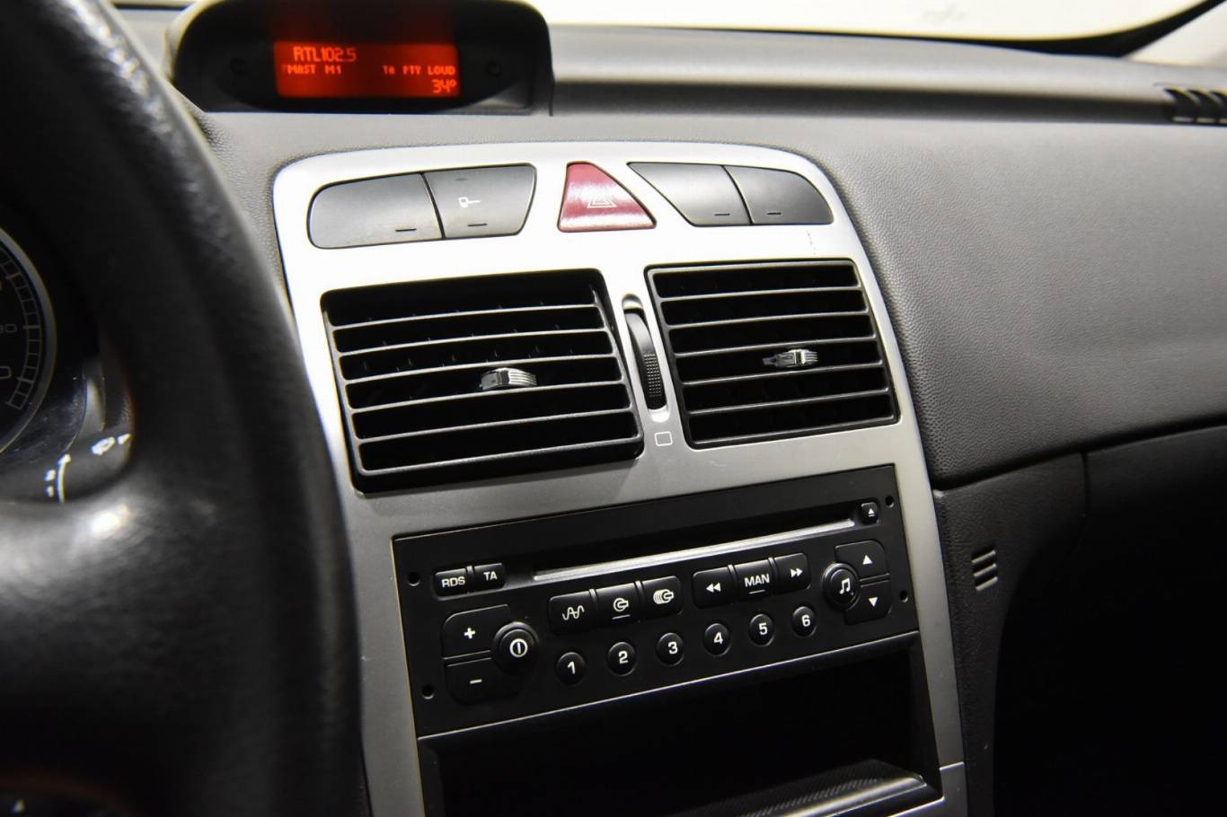 PEUGEOT 307 17