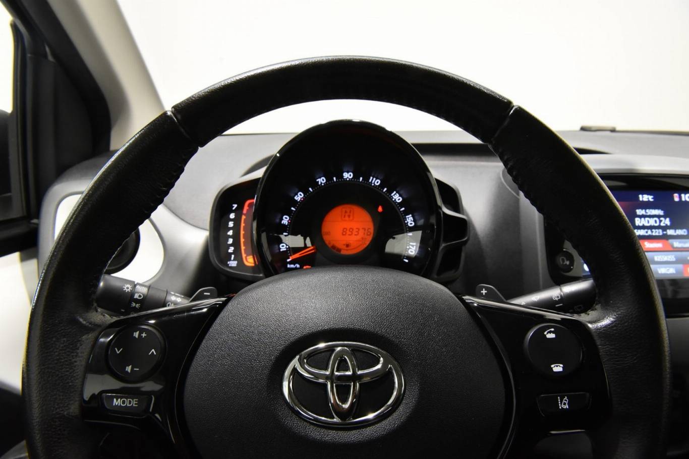 TOYOTA Aygo 9