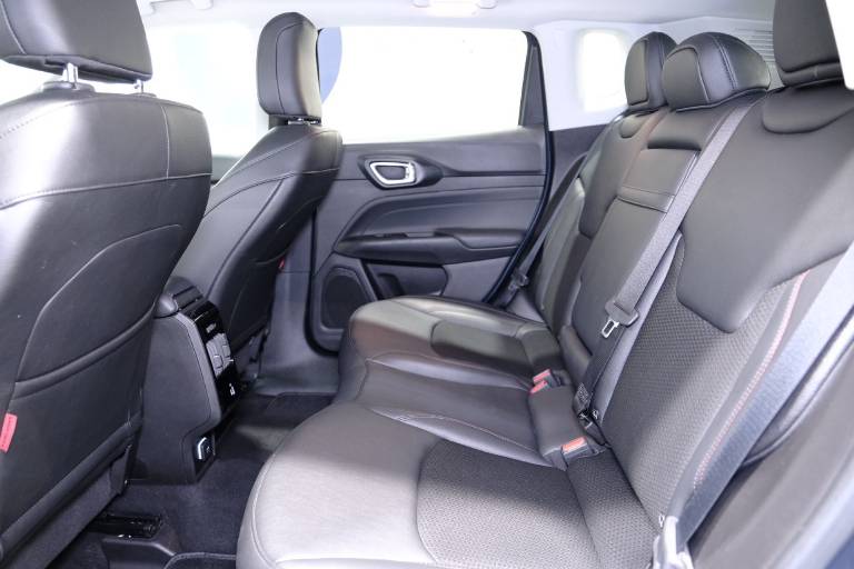 JEEP Compass 41