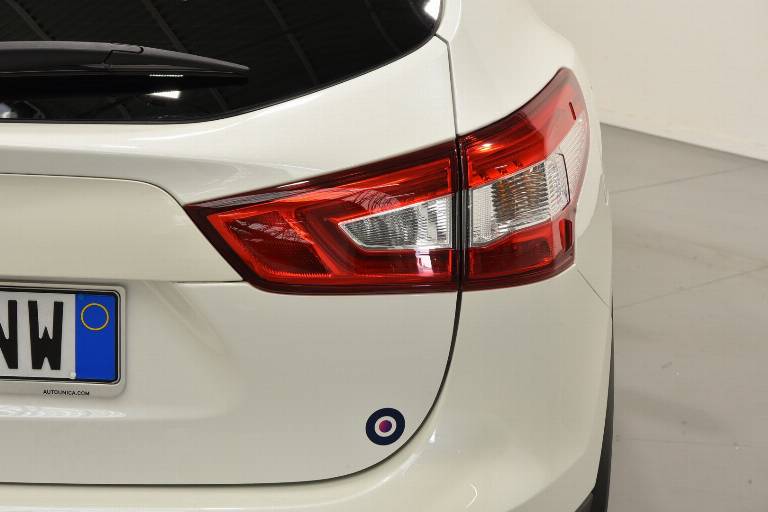 NISSAN Qashqai 19