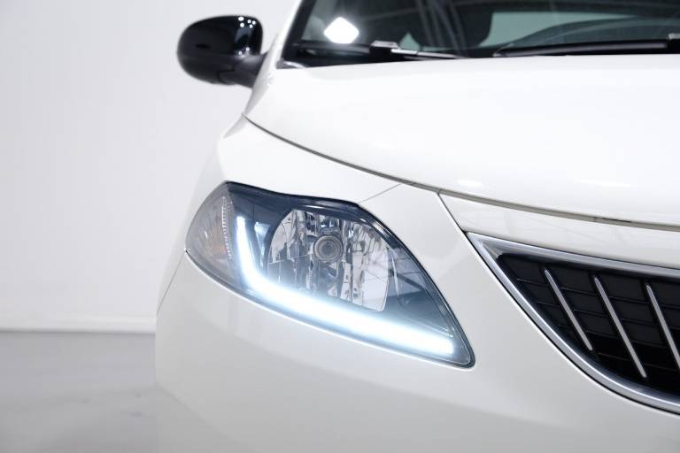 LANCIA Ypsilon 14