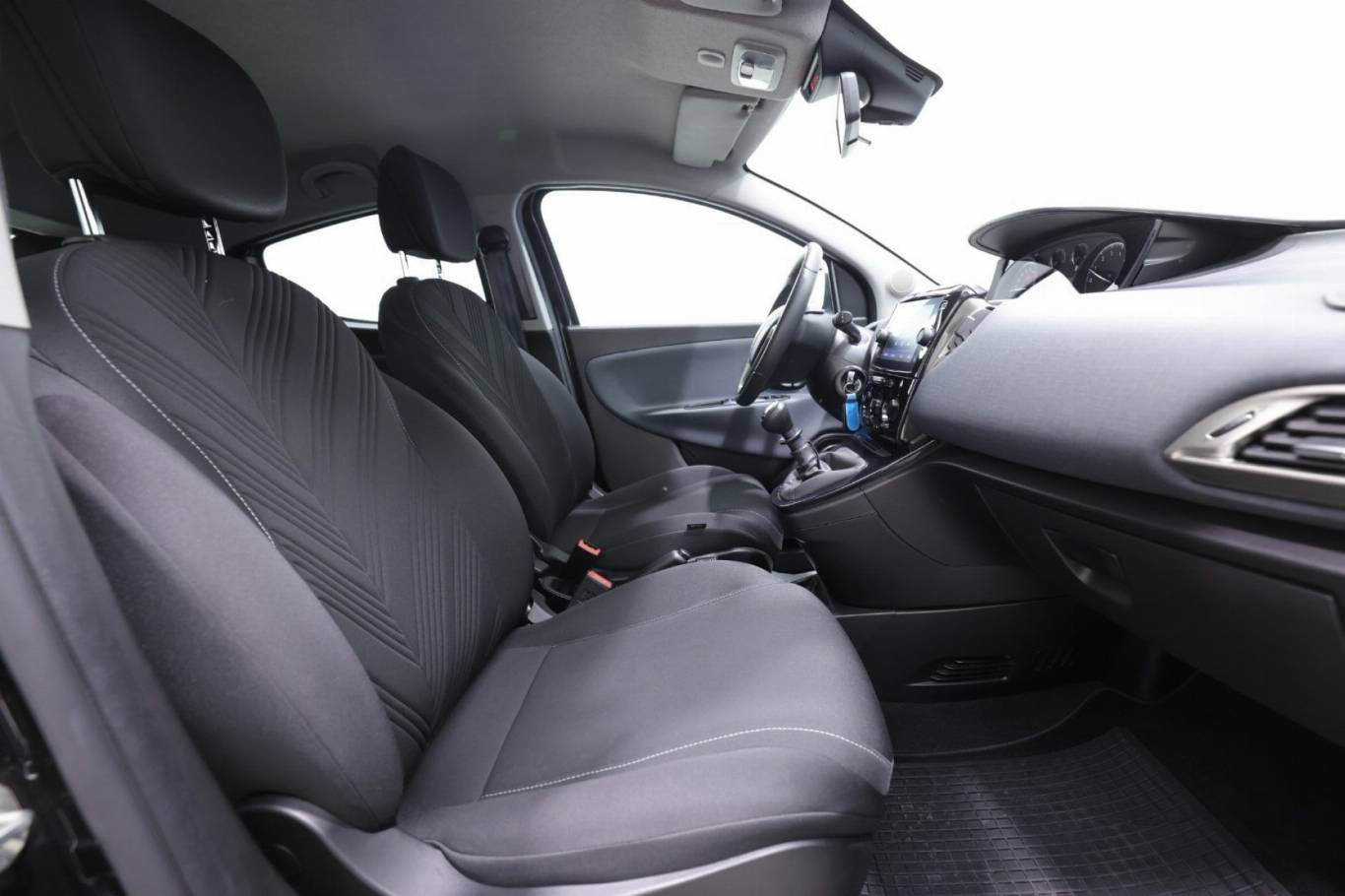 LANCIA Ypsilon 38