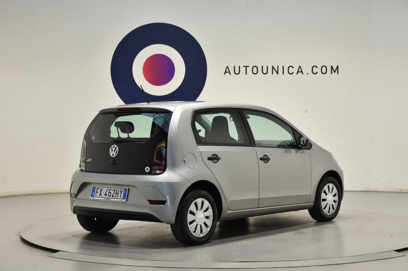 VOLKSWAGEN Up! 10