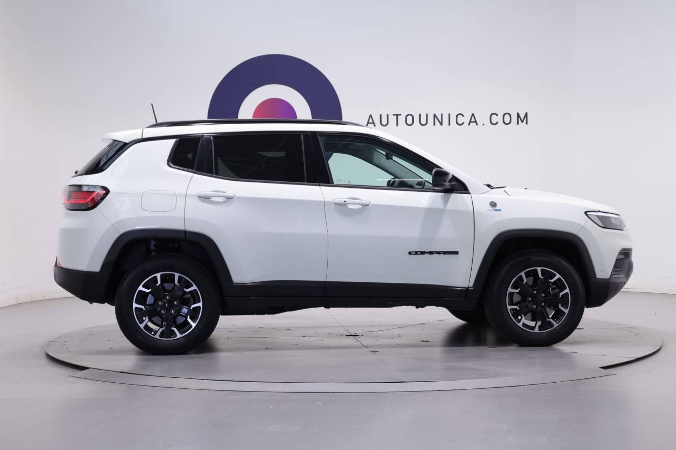 JEEP Compass 4