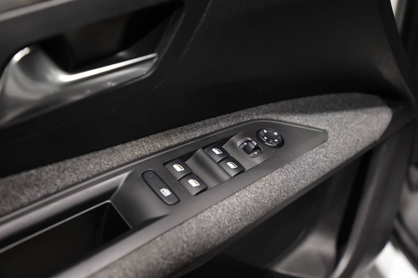 PEUGEOT 3008 35