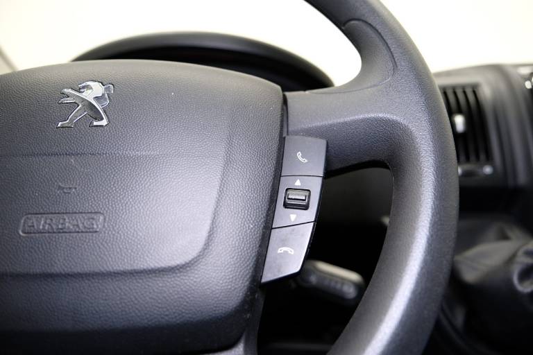 PEUGEOT Boxer 21