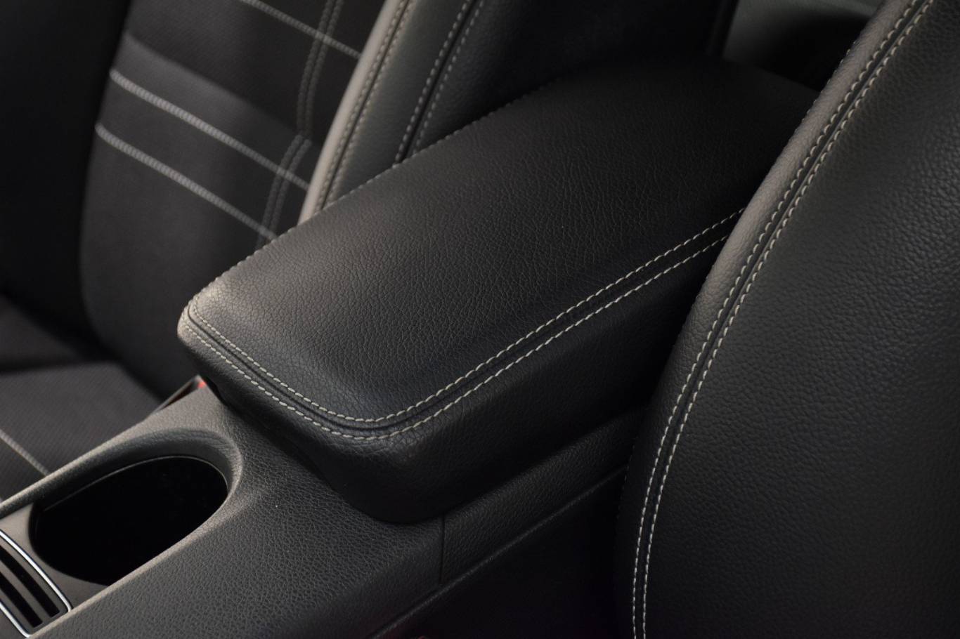 MERCEDES-BENZ A 180 30