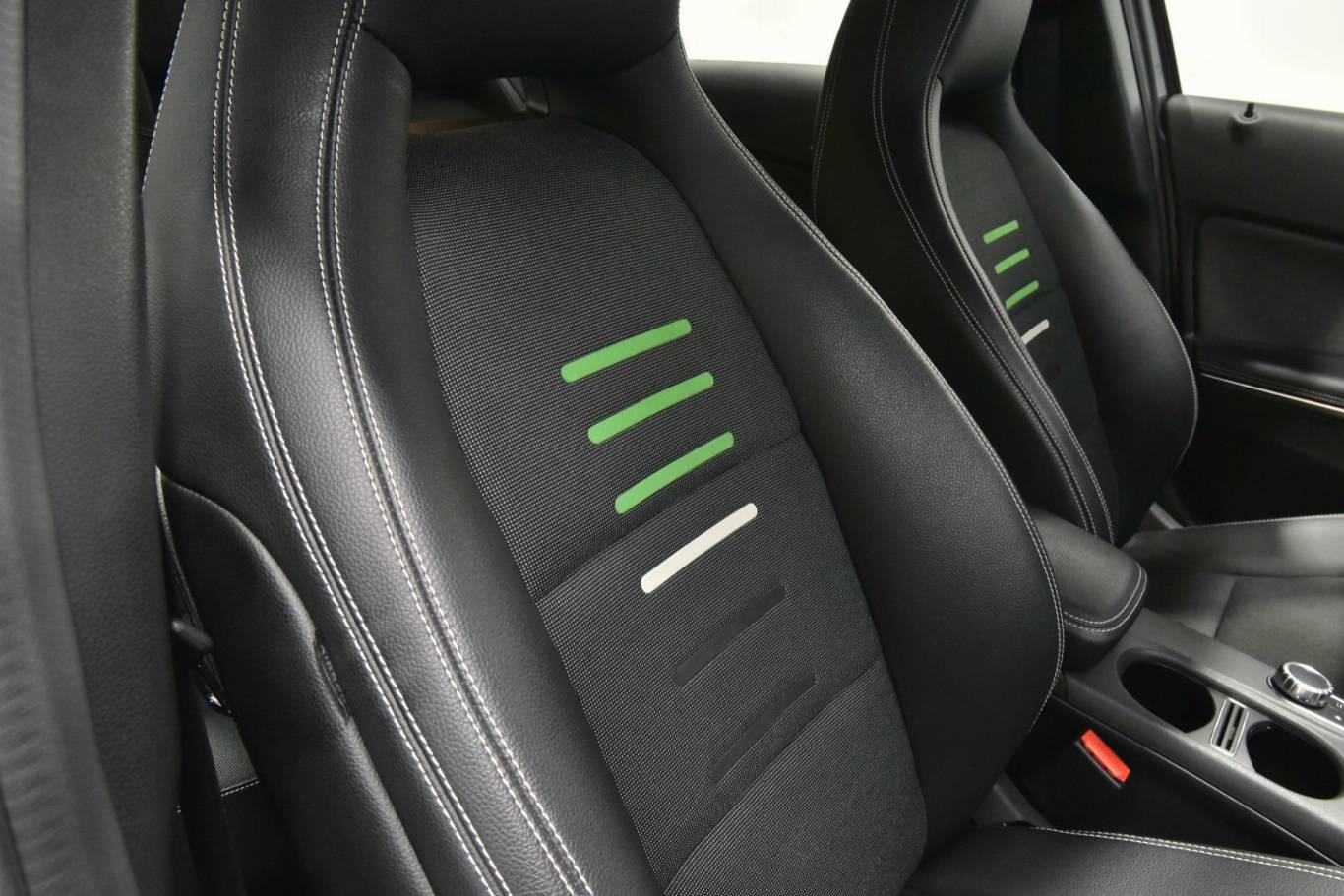 MERCEDES-BENZ A 160 64