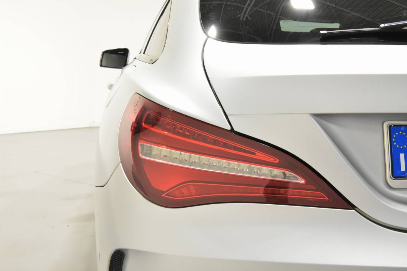 MERCEDES-BENZ CLA 220 41