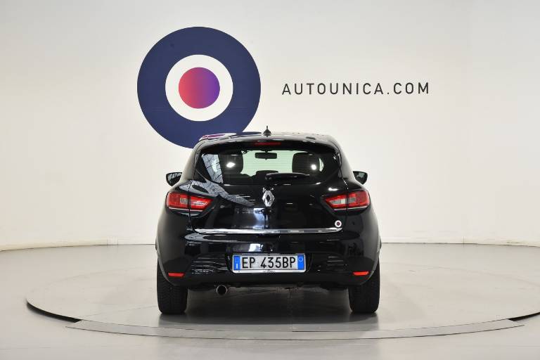 RENAULT Clio 6