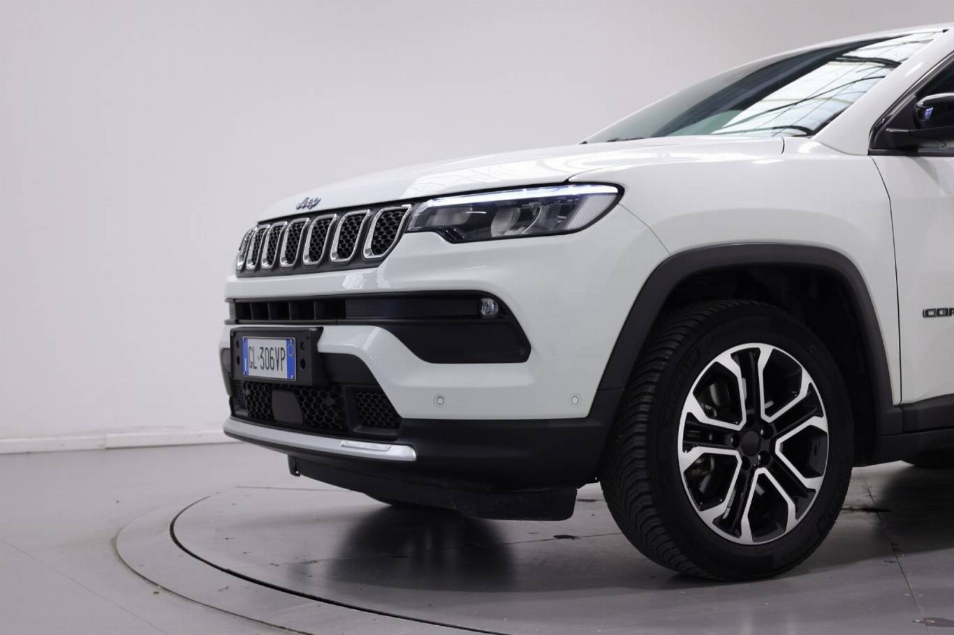 JEEP Compass 11