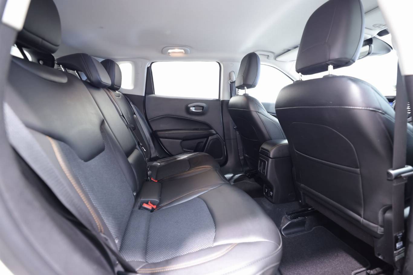 JEEP Compass 51