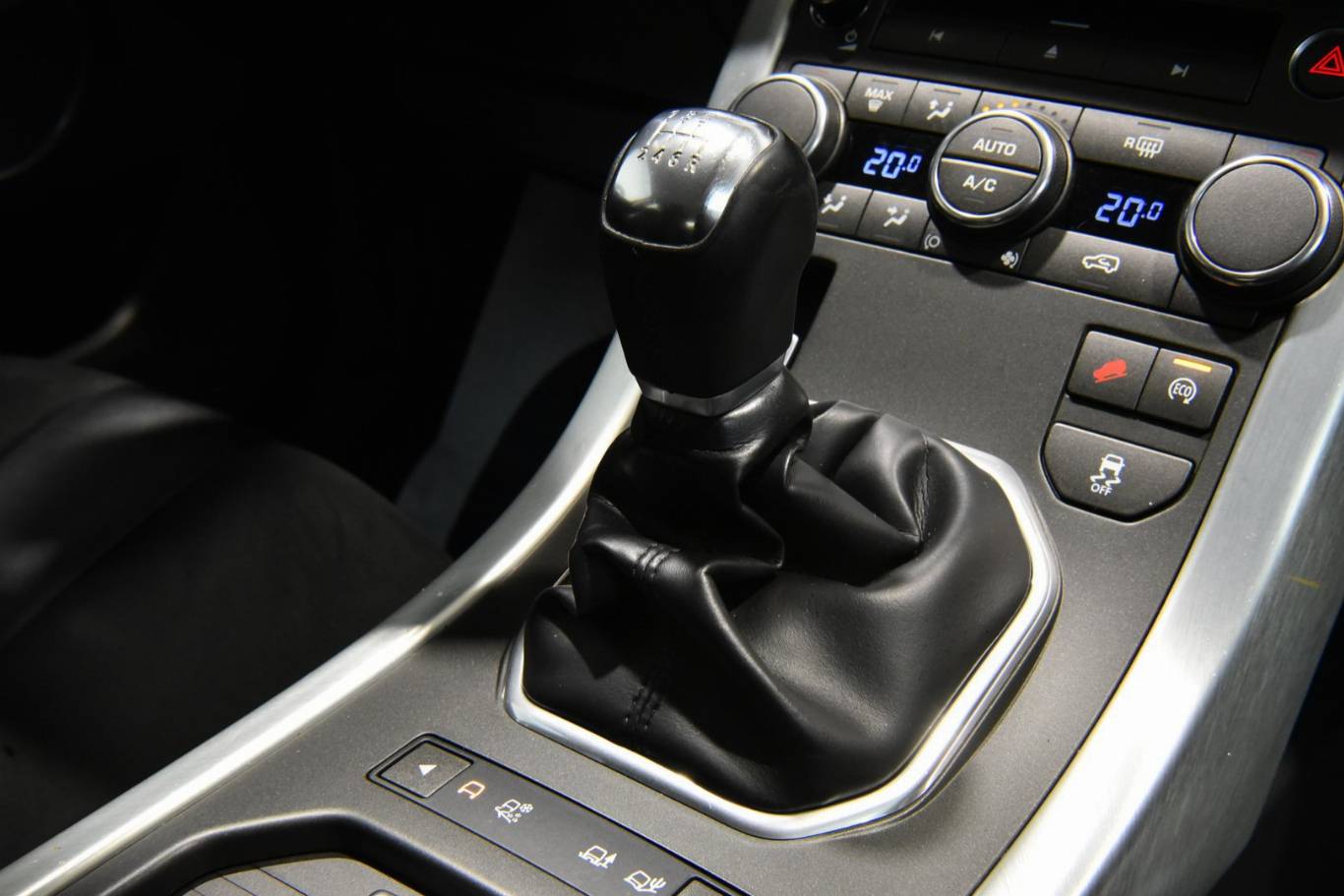 LAND ROVER Range Rover Evoque 22