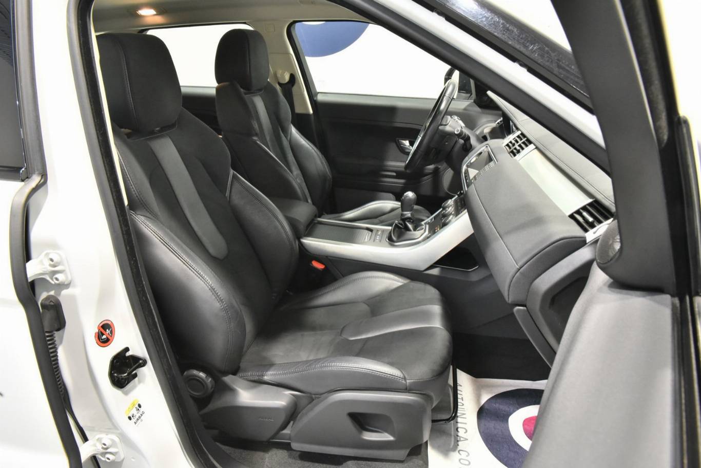 LAND ROVER Range Rover Evoque 19